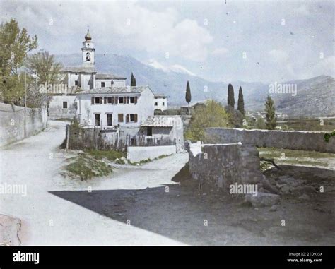 VILLAGE, RIVOLI .